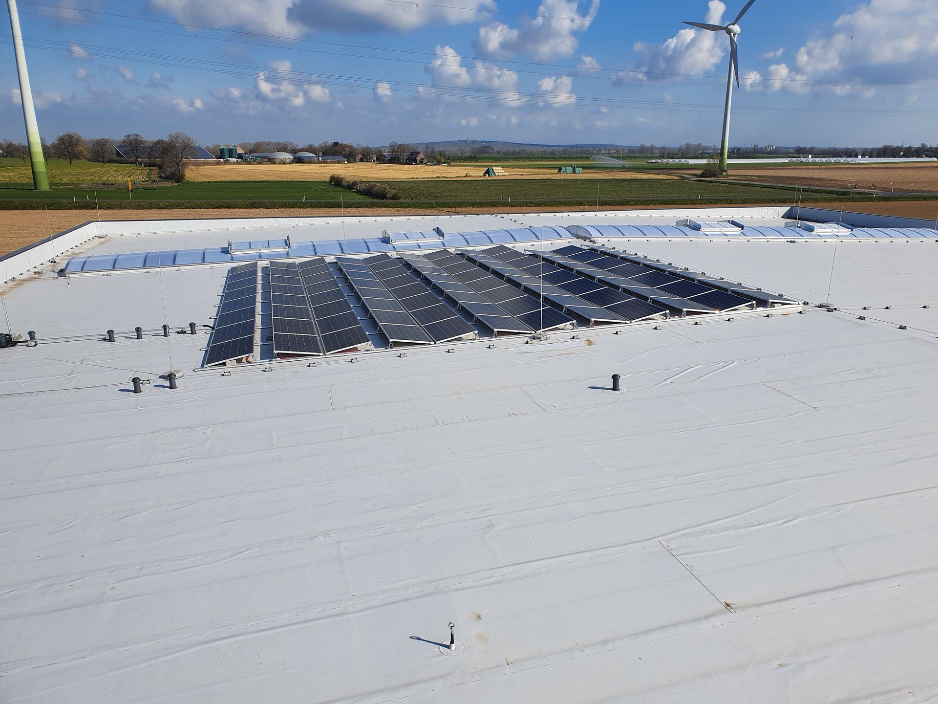 PV-Anlage mit 29,76 kWp Anlagenleistung - Vorbereitet für eine spätere Anlagenerweiterung PV-Anlage mit 29,76 kWp Anlagenleistung - Vorbereitet für eine spätere Anlagenerweiterung